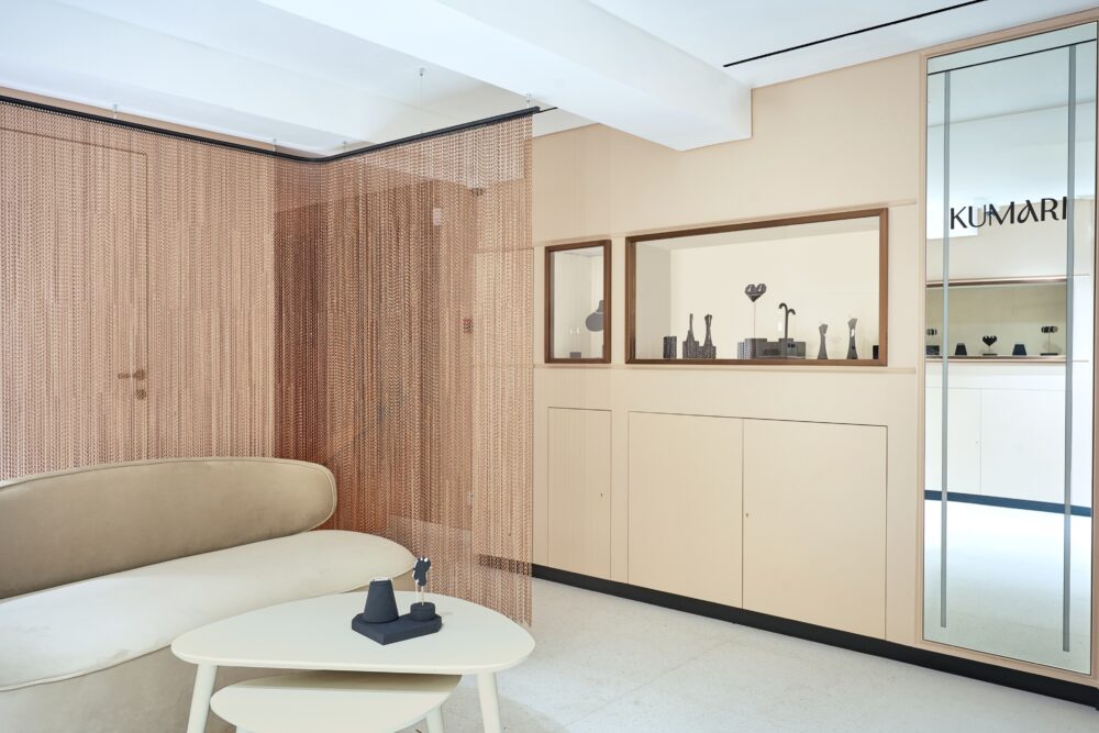 kumaris kala ghoda0182